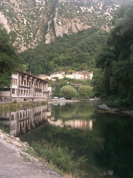 Confortable Au Pied Du Vercors Pont-en-Royans Extérieur photo